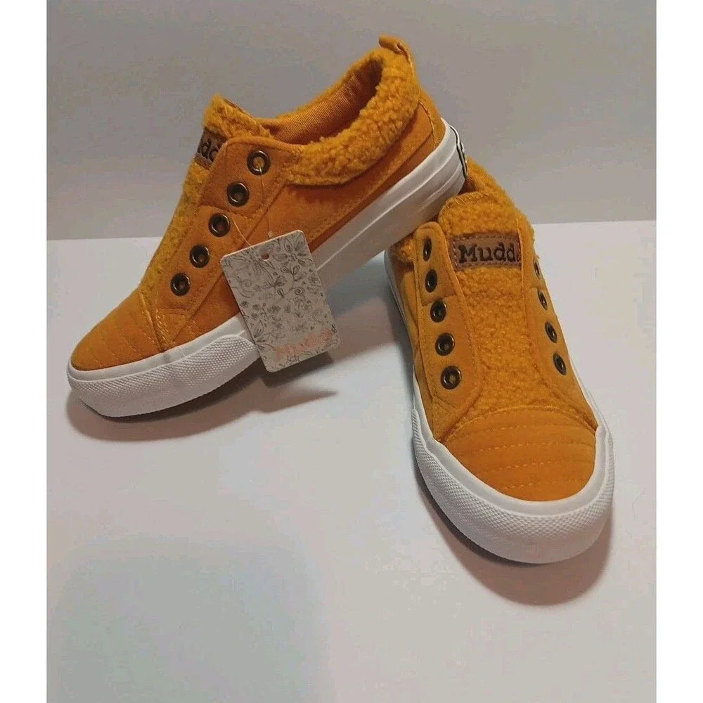 Tennis Shoes Size 1 Youth, Unisex Mudd Shoes, Yellow, Slip On